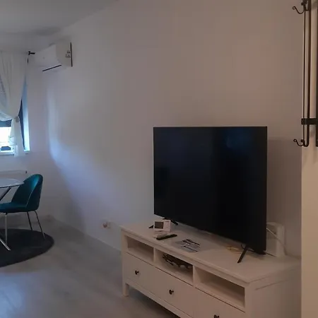 Apartament Mia!! Self Check-in! Bukareszt