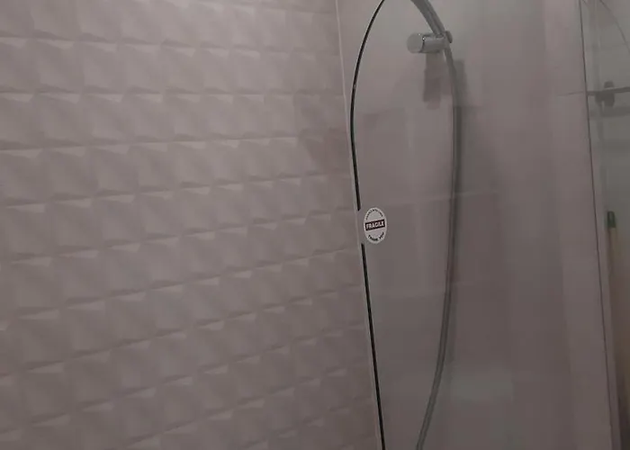 Mia!! Self Check-in! Βουκουρέστι